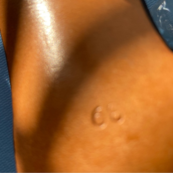 Manolo Blahnik Navy Heels, Size 8 EUC - Picture 8 of 8